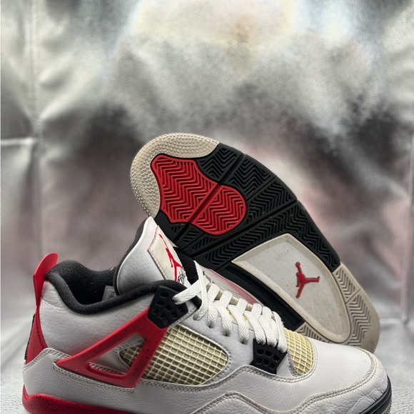 Air Jordan 4 Red Cement